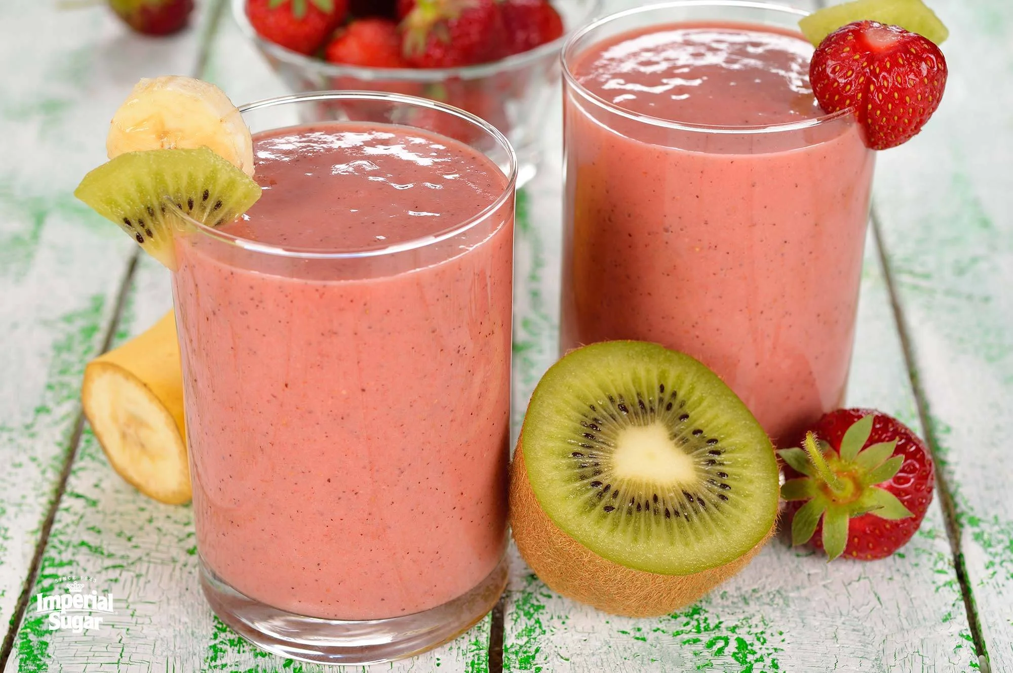 strawberry-kiwi-juice 11 Best Detox Drinks For Weight Loss: Secret Fat Burners That Helps You Shred Your Extra Pounds